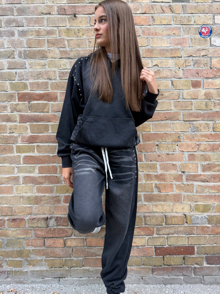Tuta Washed con Borchie — Nera